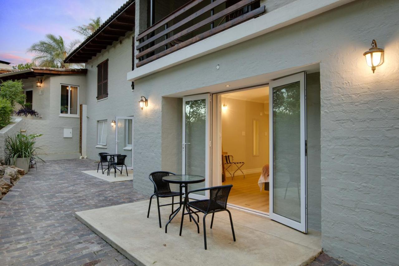 Amberhall Guesthouse Johannesburg Bagian luar foto