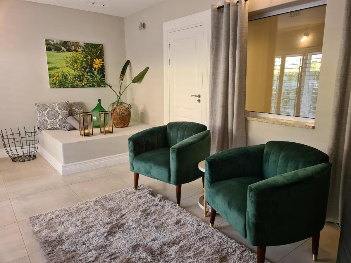 Amberhall Guesthouse Johannesburg Bagian luar foto