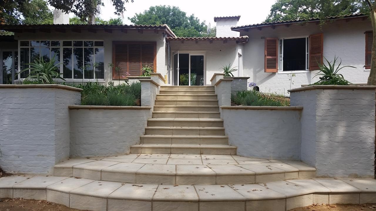 Amberhall Guesthouse Johannesburg Bagian luar foto